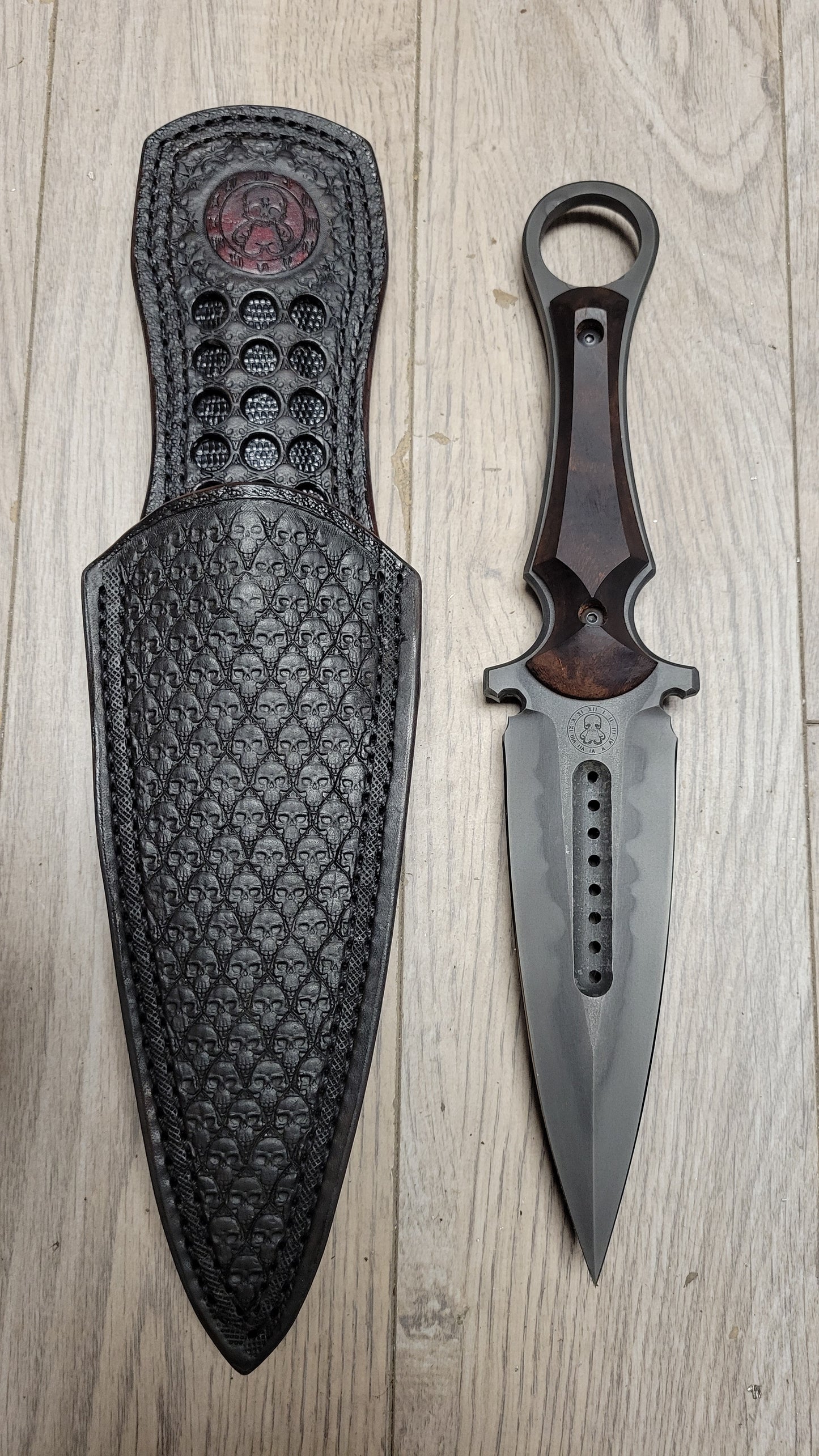 Ring Pommel Dagger/1095 steel with hamon