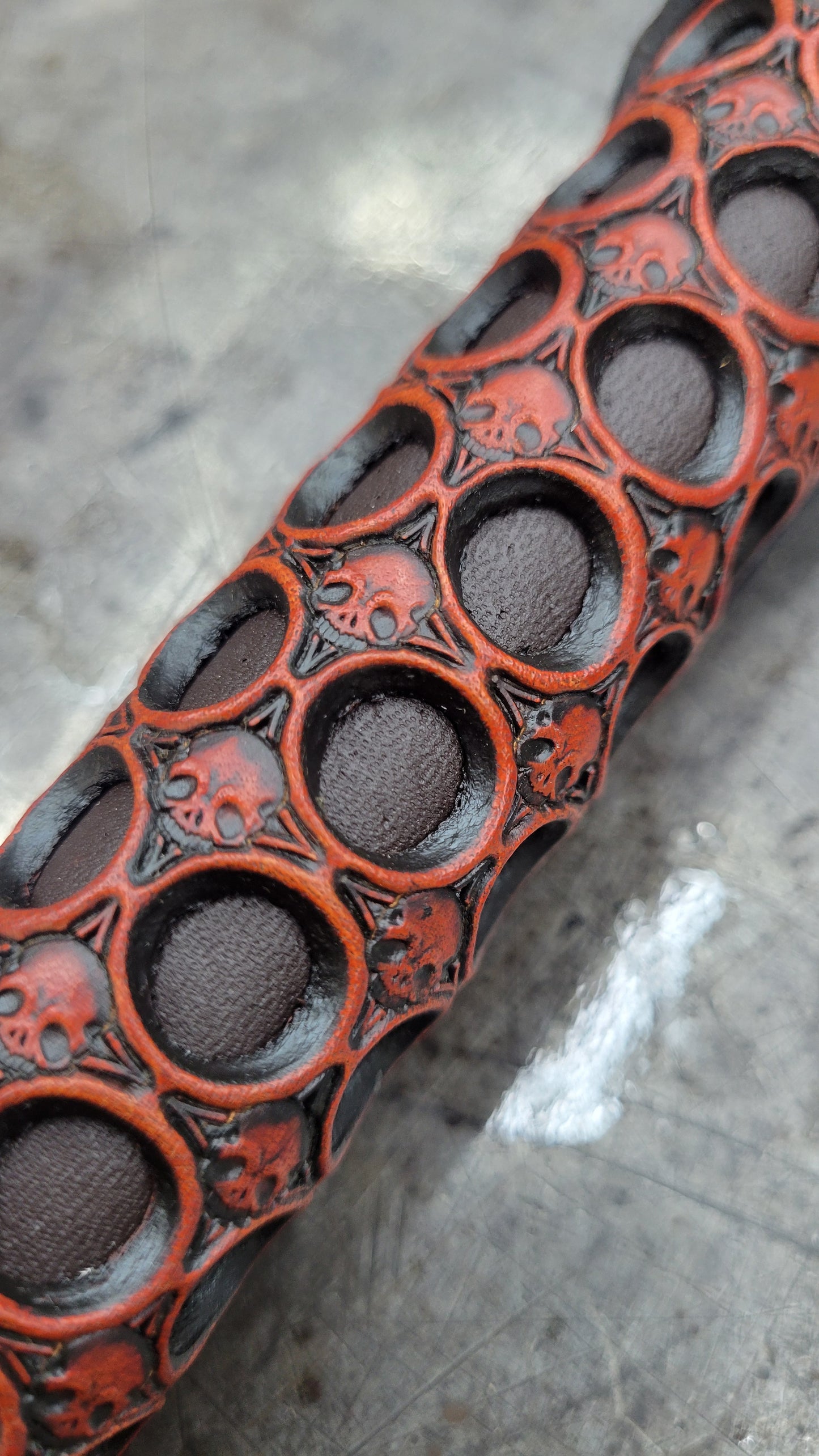 Hammer Fin Hate Stick