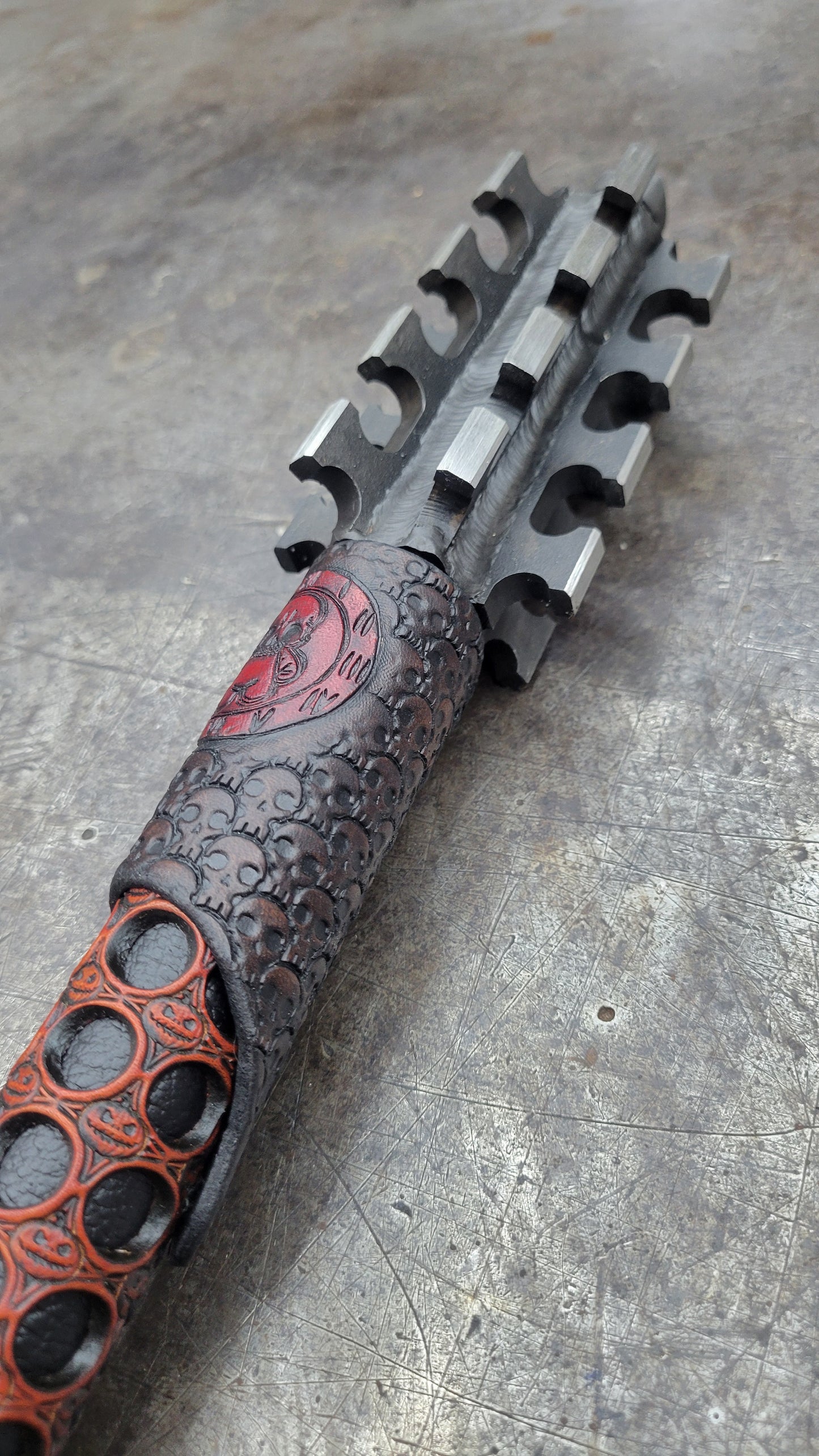 Hammer Fin Hate Stick