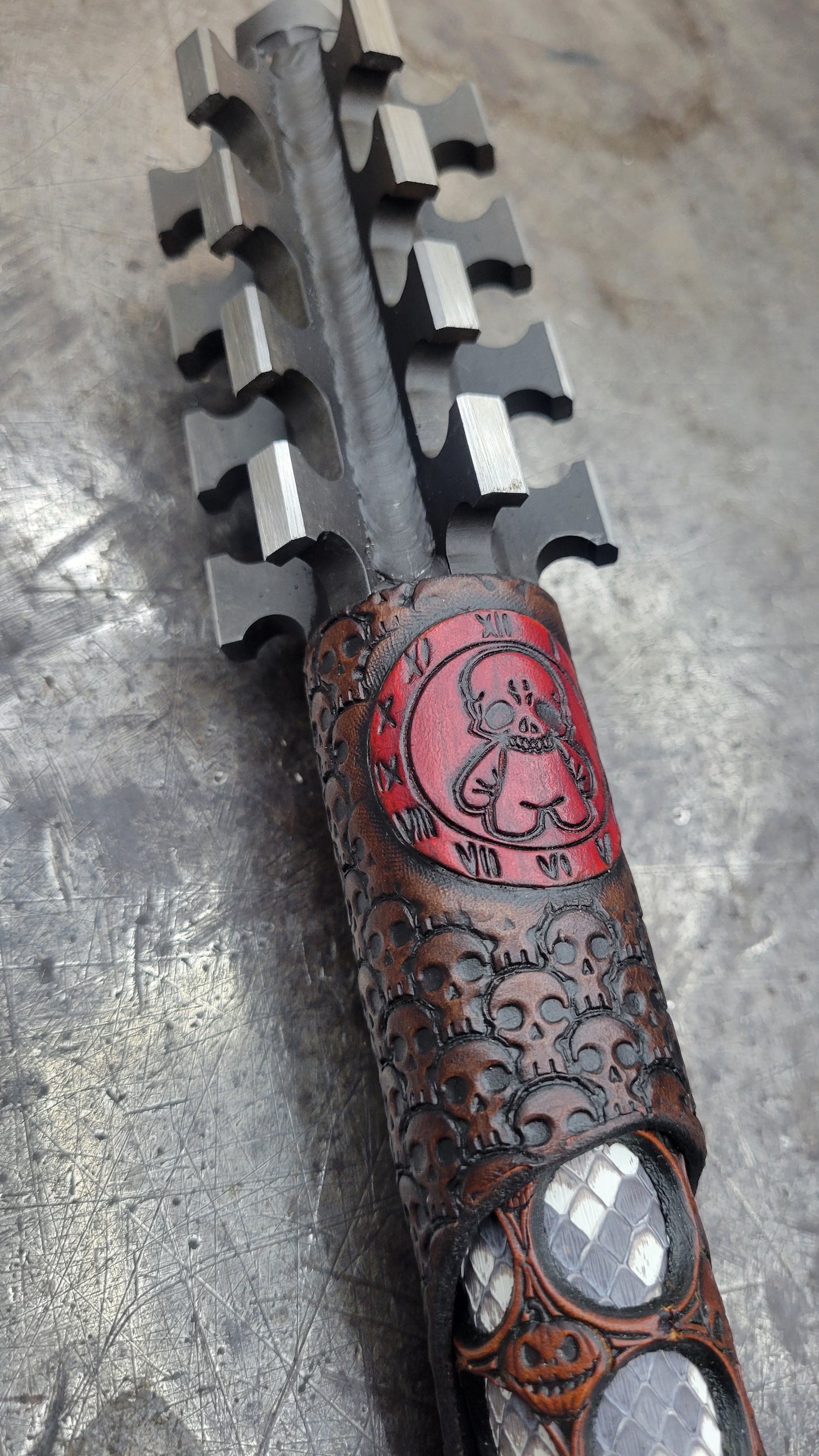 Hammer Fin Hate Stick