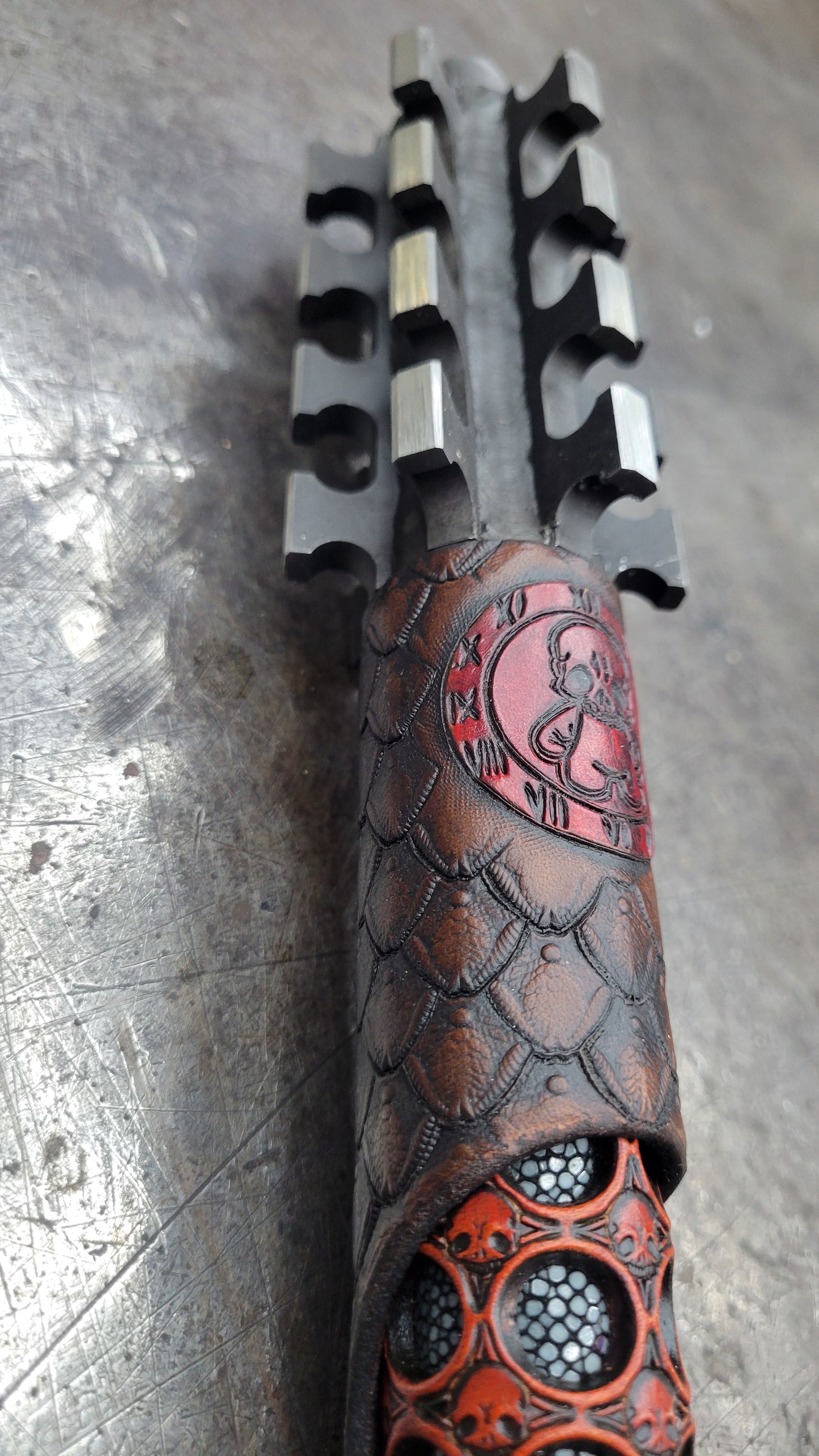 Hammer Fin Hate Stick