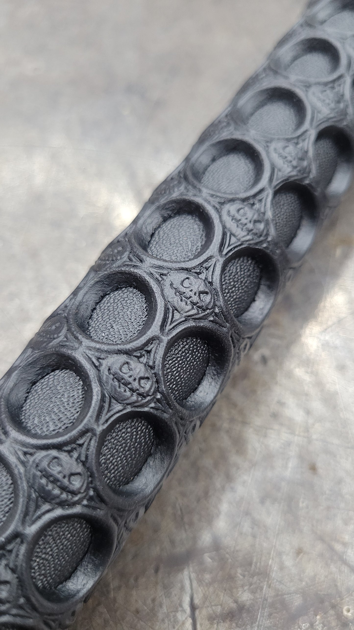 Hammer Fin Hate Stick