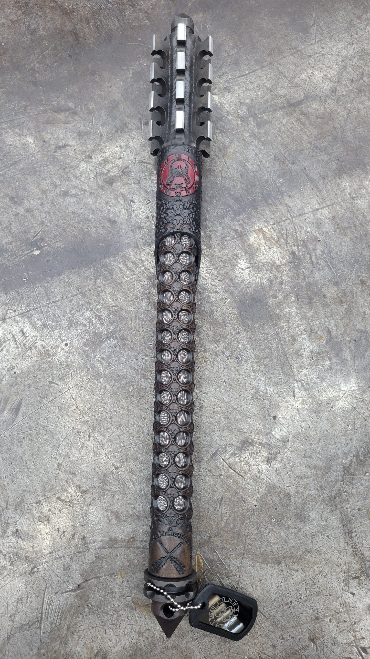 Hammer fin Hate Stick